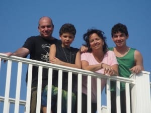 wugalter-family-on-vacation